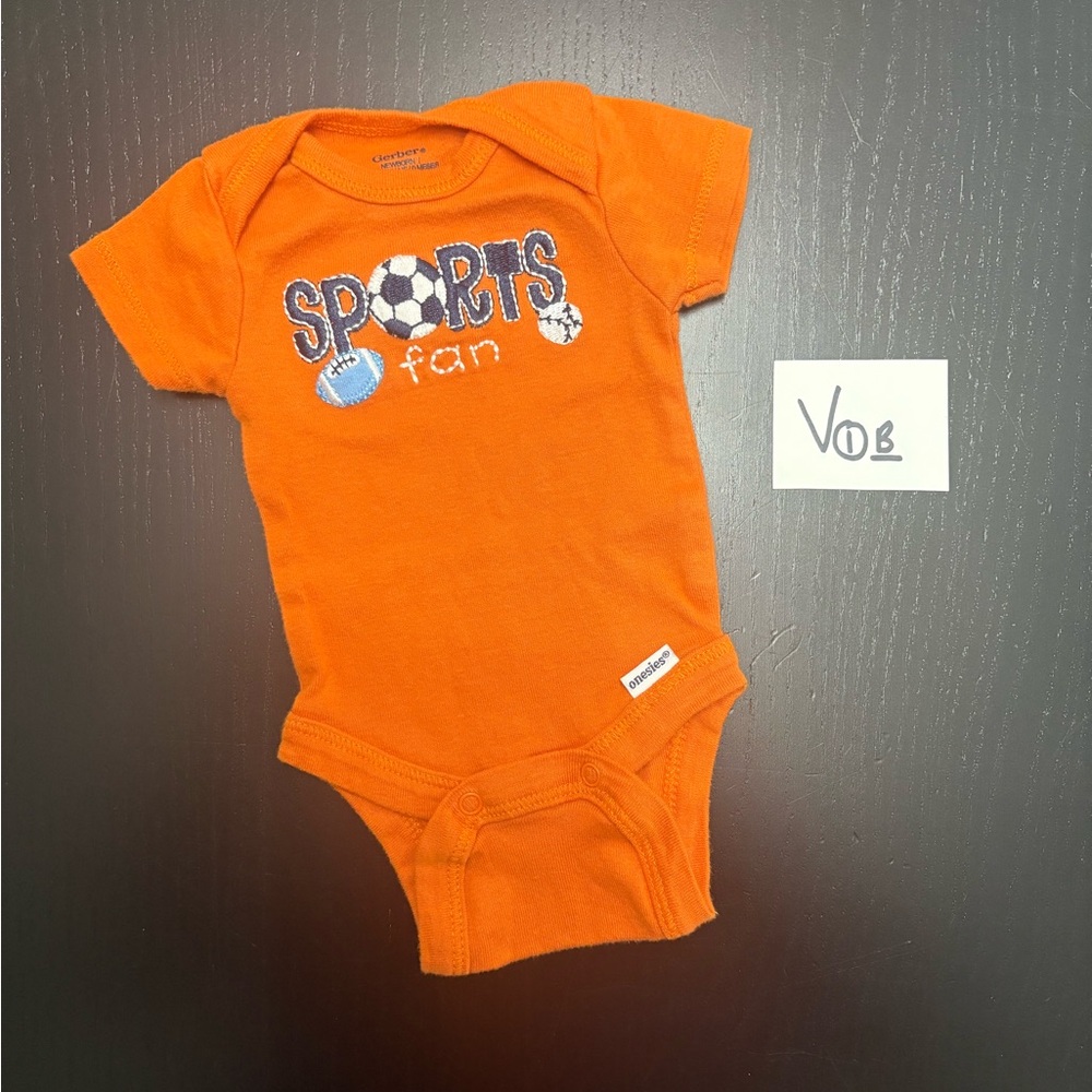 ⭐️4/$5.00⭐️—Orange Sports Fan Bodysuit